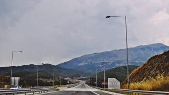 Гърция увеличава максималната скорост по магистралите от 130 на 150 км/ч