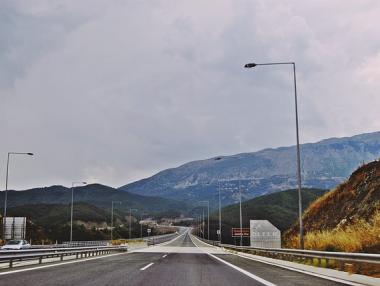 Гърция увеличава максималната скорост по магистралите от 130 на 150 км/ч