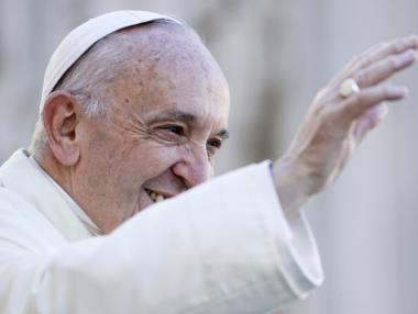 Папа Франциск призова да не се снима с телефони по време на литургия