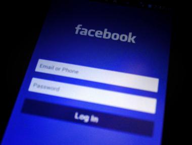 Евродепутати искат да накарат Facebook и Apple да плащат данъци в България