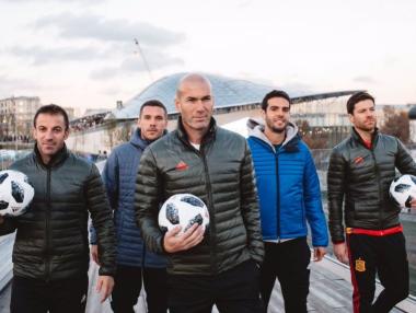 Представиха топката за Световното по футбол догодина