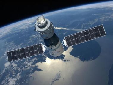 Части от космическа станция летят към Земята