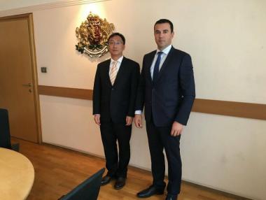 Китайският суверенен фонд China Investment Corporation проучва възможностите за инвестиции в България