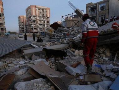 Близо 4000 души са пострадали при земетресението в Иран