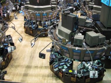 Притесненията около данъчни реформи ограничиха ръста на щатските индекси