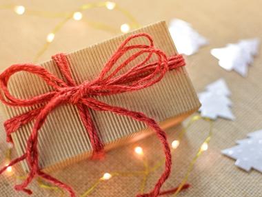 Колко пари ще похарчим за подаръци тази Коледа