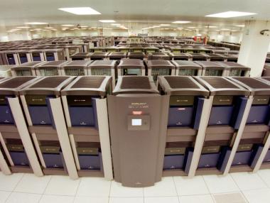 Linux вече работи на всички 500 суперкомпютъра в света