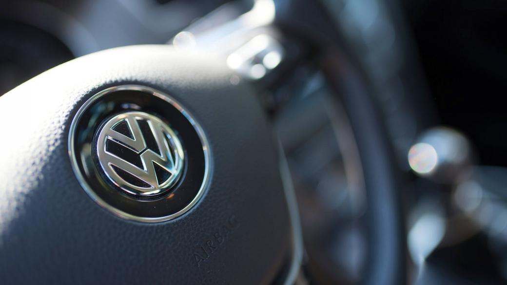 Акциите на Volkswagen поскъпнаха след обявена инвестиция в електромобили