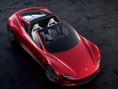 Tesla показа и нова спортна кола