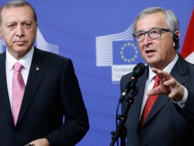 ЕС ограничава парите за Турция