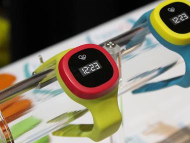 Германия иска родителите да унищожат „умните“ часовници на децата си