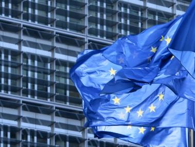 Работещите все по-трудно ще издържат пенсионерите в България