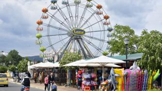 Концесионер премахна още 50 незаконни обекта от плаж в Слънчев бряг