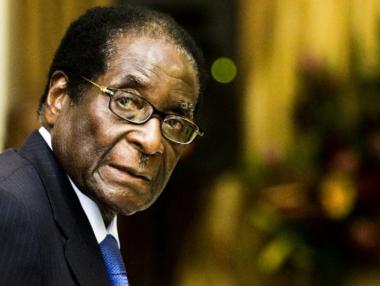 Президентът на Зимбабве подаде оставка след 37 години власт