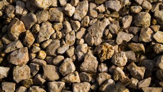 Фирма получи 35-годишна концесия за добив на варовик край Мездра