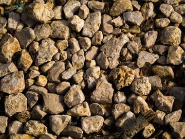 Фирма получи 35-годишна концесия за добив на варовик край Мездра