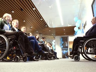 Telenor стартира отново програмата си за хора с увреждания