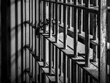 Надзирателите излизат на протест