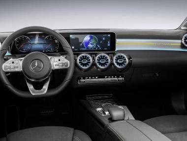 Част от интериора на новата А-класа на Mercedes-Benz правен в България