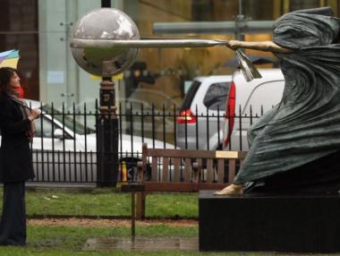 10 вълнуващи скулптури