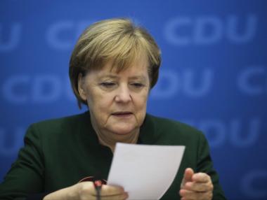 Меркел вече е склонна на „голяма коалиция“ с Шулц