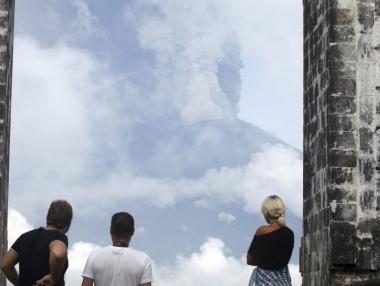 39 българи в Бали са потърсили до момента кризисния щаб на МВнР