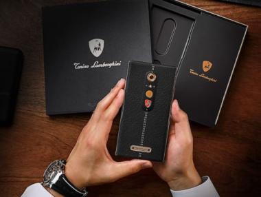 Новият телефон на Lamborghini за $2500