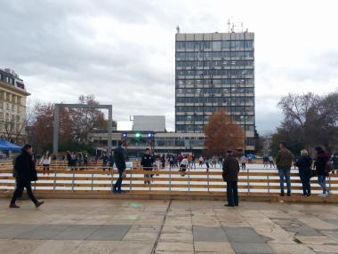 Пловдив отново има открита ледена пързалка