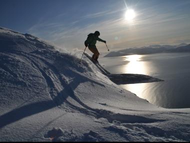 Експерти съветват кое е най-доброто време за ски в Алпите