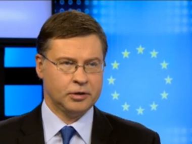 Домбровскис: Не трябва да е трудно България да влезе в чакалнята за еврото