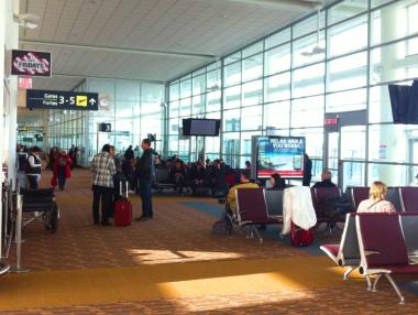 Пътническата забрана на Тръмп официално влезе в сила