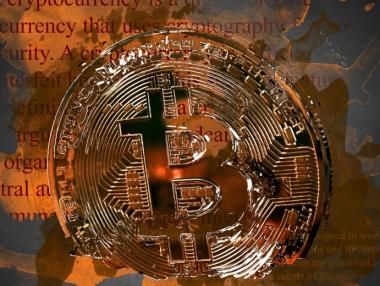 Bitcoin премина още една граница – 12 000 долара