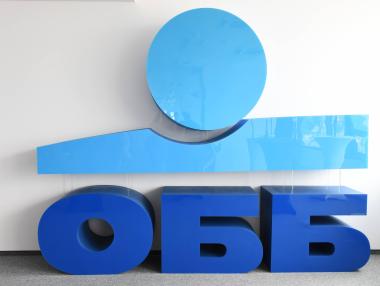 Акционерите в ОББ одобриха сливането със СИБАНК