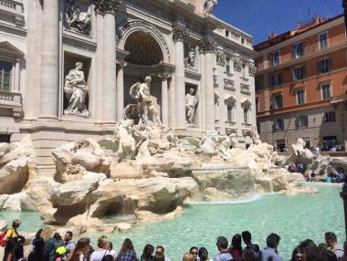 10 интересни факта за фонтана „Ди Треви“ в Рим