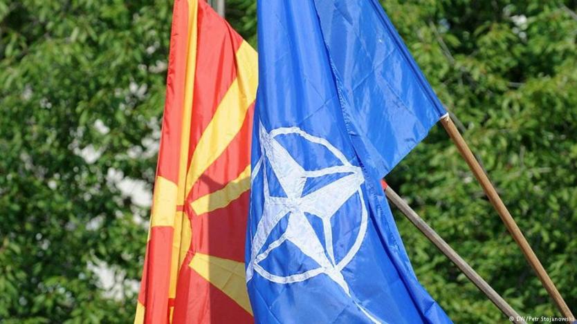 Нимиц иска да върне Гърция и Македония в преговорите за името