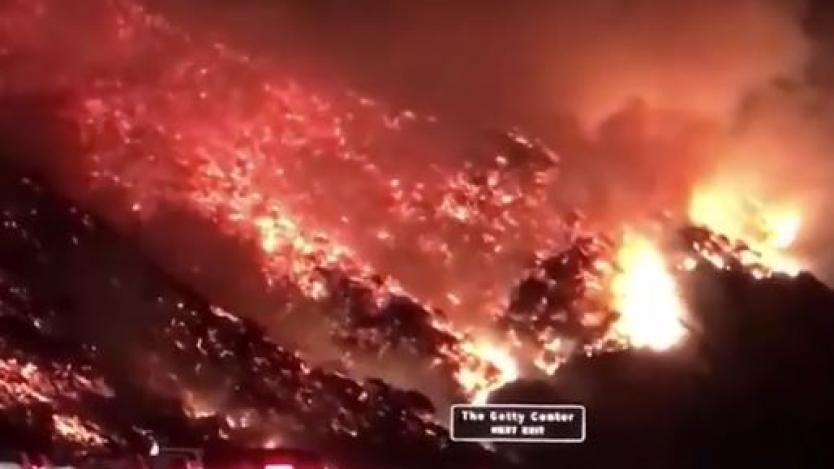 Пожарът в Калифорния вече е по-голям от Ню Йорк