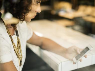 Изборът на пенсионен фонд вече ще става и през мобилния телефон