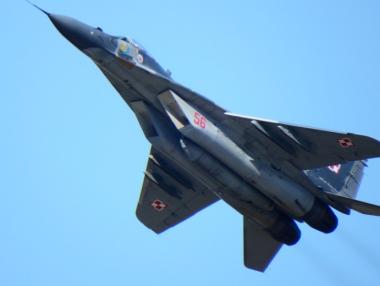 Държавата отпусна още 20 млн. лв. за ремонта на МиГ-овете