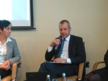 УниКредит очаква 4.4% икономически ръст през 2018 г.