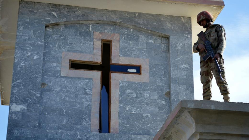 8 загинали и 45 ранени при нападението срещу християни в Пакистан