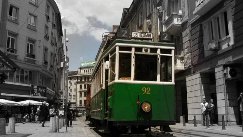 Коледен ретро трамвай тръгва в столицата