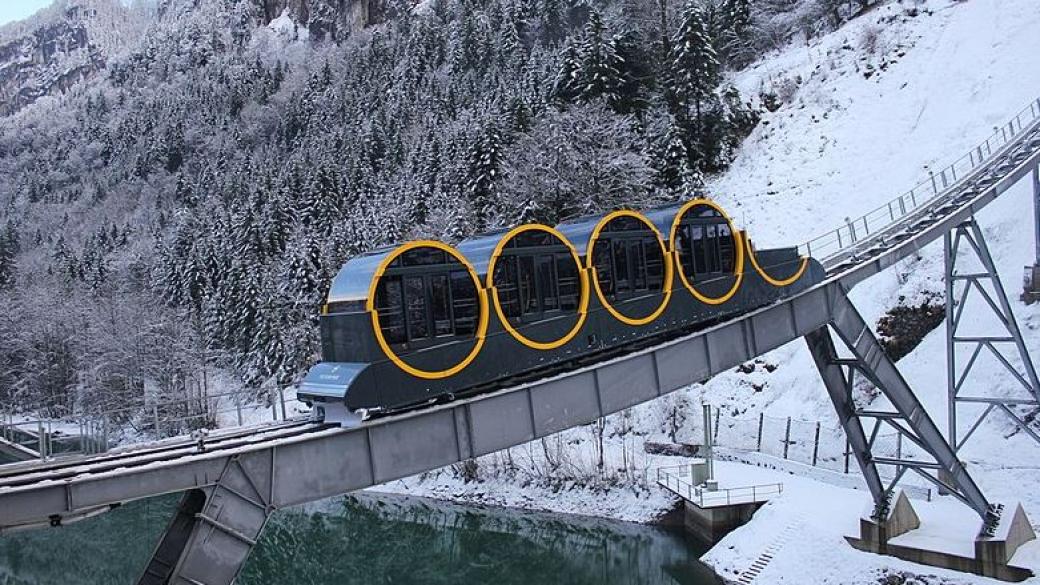 В Швейцария пуснаха най-стръмния фуникулярен влак