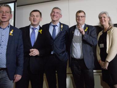 Каталунските сепаратисти запазват крехко мнозинство в регионалния парламент