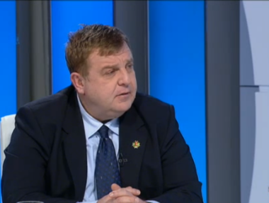 Красимир Каракачанов: Проблемът с Банско трябва да се реши в полза на икономиката