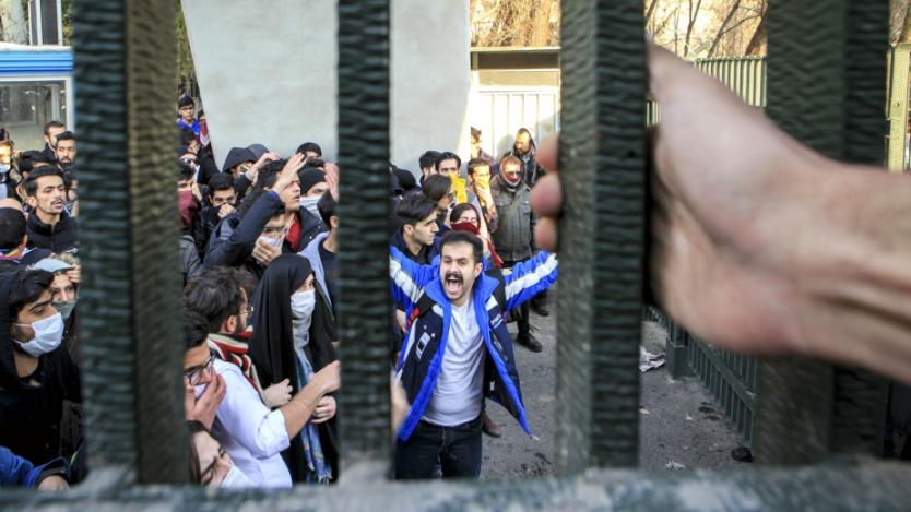 В Иран започнаха и проправителствени демонстрации