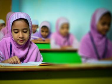 Иран забранява преподаването на английски на малки деца