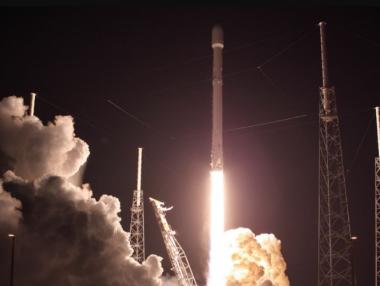 Секретният сателит Zuma се разби, преди да достигне орбита