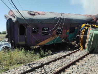 Над 200 души са ранени при катастрофа на влак в Южна Африка