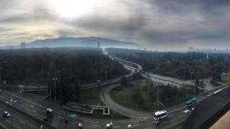 Столична община мете „Ботевградско шосе“ за по-чист въздух