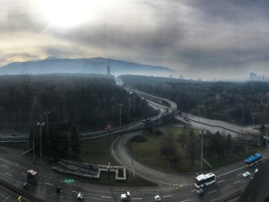 Столична община мете „Ботевградско шосе“ за по-чист въздух